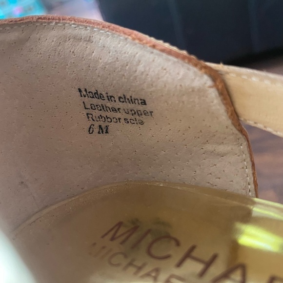 Michael by Michael Kors Women's Heels, Camel with Gold accents, Size 6M - Picture 10 of 13